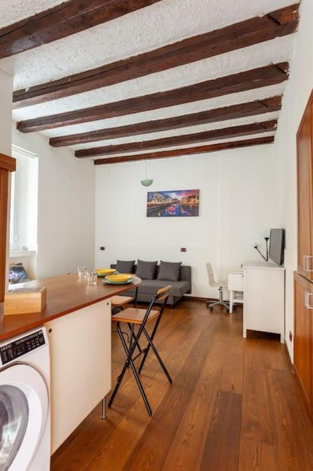 Bomboniera Nel Cuore Di Milano Navigli エクステリア 写真